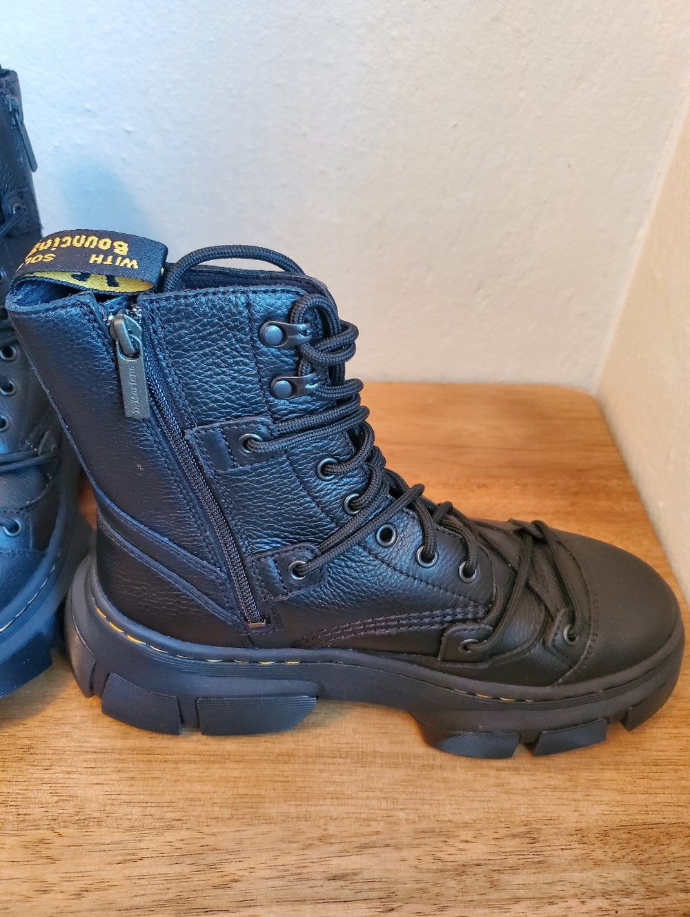 Rare!!! New!!! Dr Martens DMXL-8eye Chunky M8W9 - Picture 4 of 11